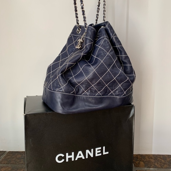 CHANEL Navy Drawstring Lambskin Diamond Stitched Bucket Bag with Medallion - Picture 17 of 17